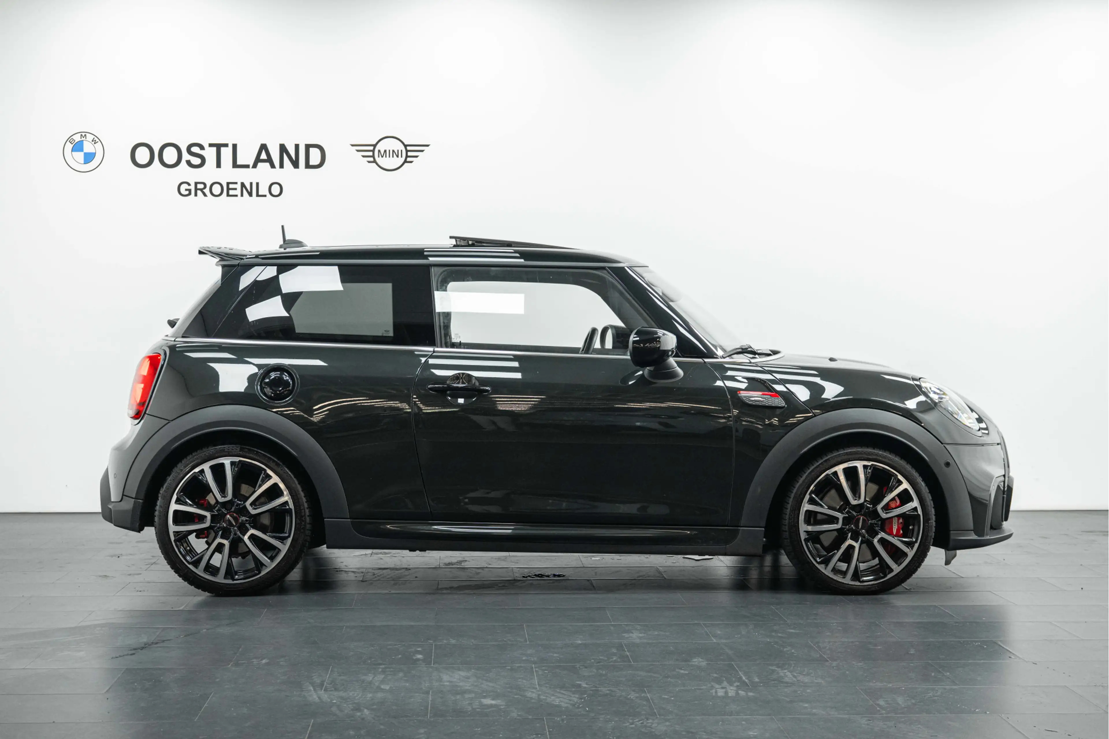 MINI John Cooper Works Hatchback Automaat / Panoramadak / JCW Sport stoel — photo 2