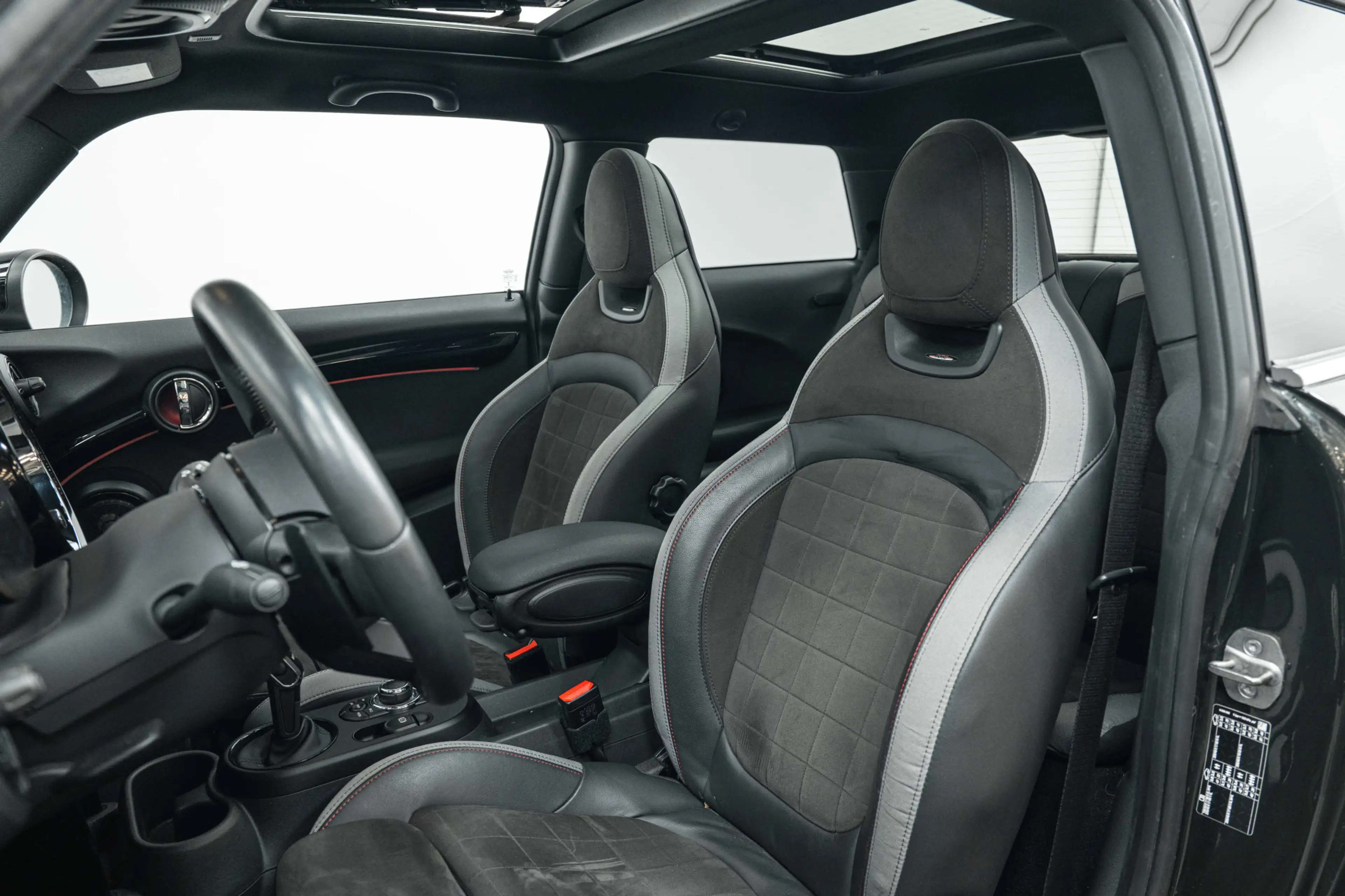 MINI John Cooper Works Hatchback Automaat / Panoramadak / JCW Sport stoel — photo 5