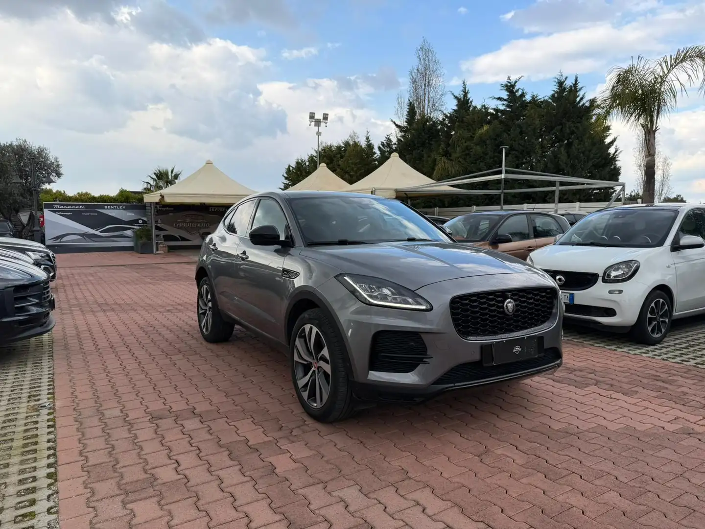 Jaguar E-Pace E-Pace 2.0d i4 mhev R-Dynamic HSE awd 163cv auto - 1