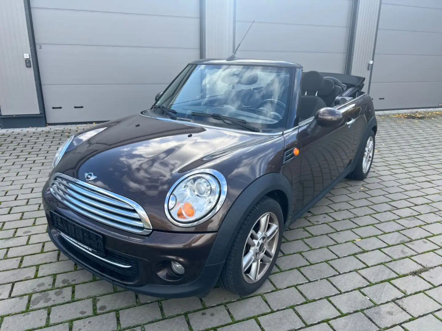 MINI Cooper Cabrio Pepper XENON SH Bluetooth PDC LCI Brun - 1