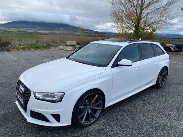 Audi RS4 RS 4 Avant 4.2 TFSI quattro S-Tronic