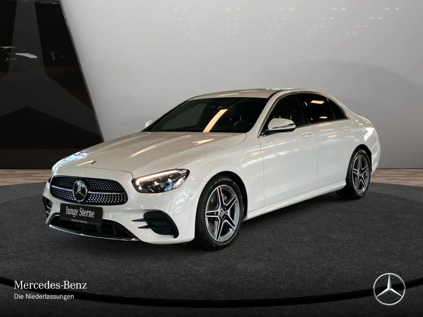 Mercedes-Benz E 220 d AMG+LED+KAMERA+TOTW+9G Weiß - 2