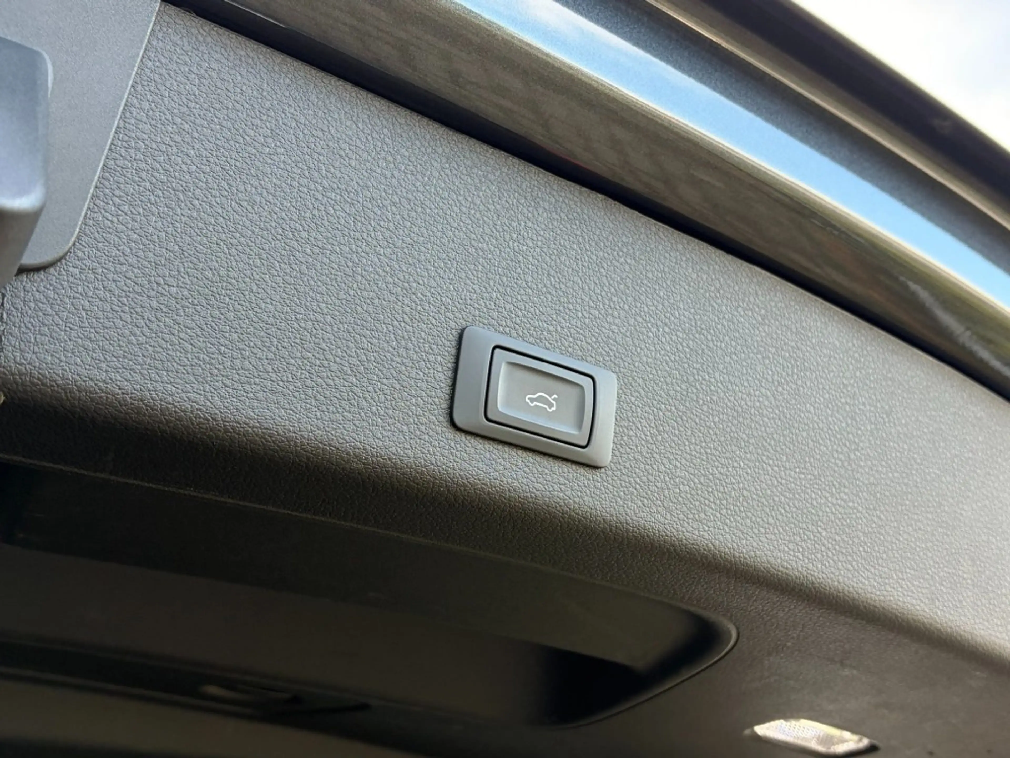 Audi Q8 e-tron 50 QUATTRO S 95 KWH - S-LINE - PANO - TREKH. - ORG — photo 33
