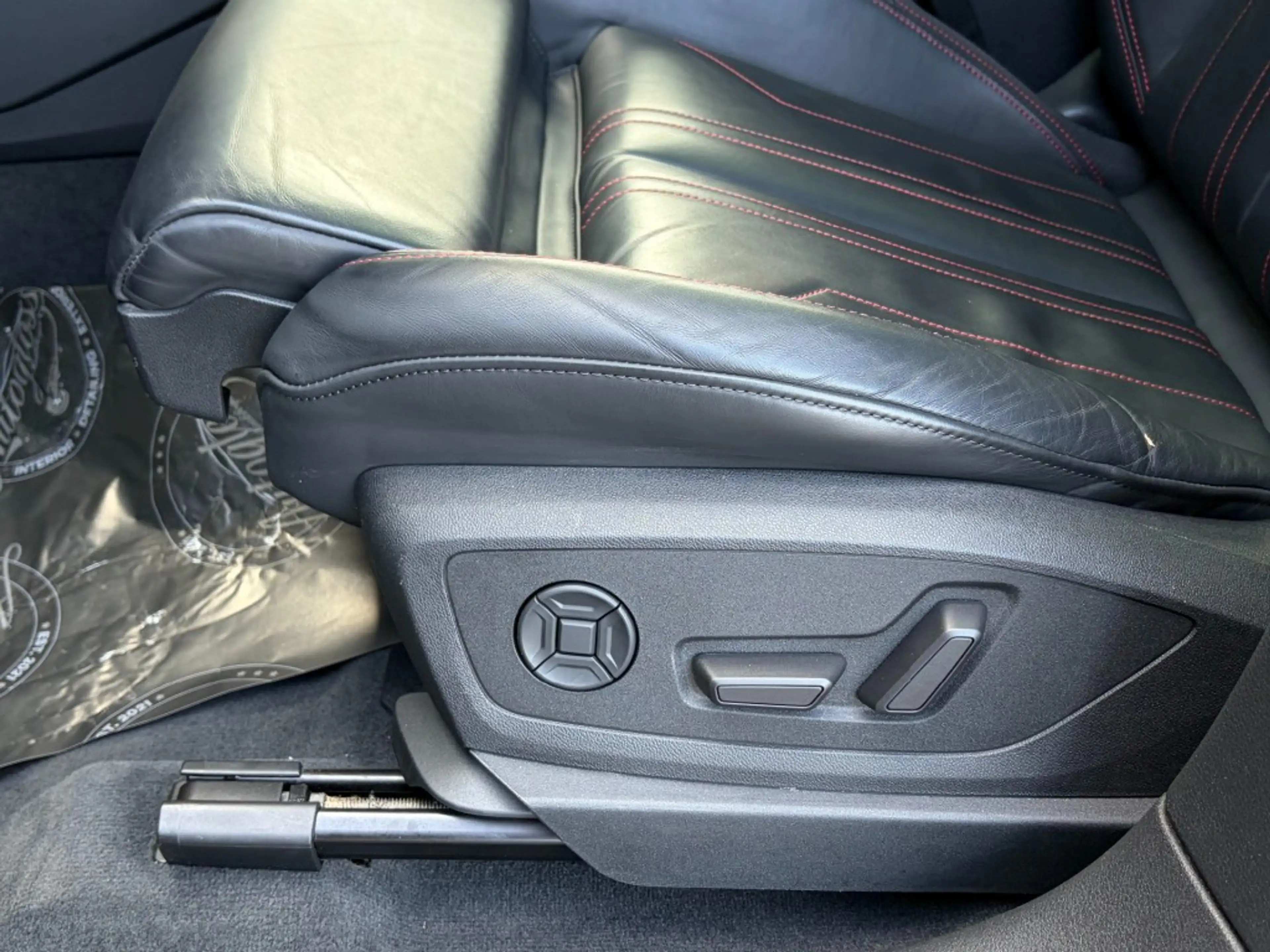 Audi Q8 e-tron 50 QUATTRO S 95 KWH - S-LINE - PANO - TREKH. - ORG — photo 20