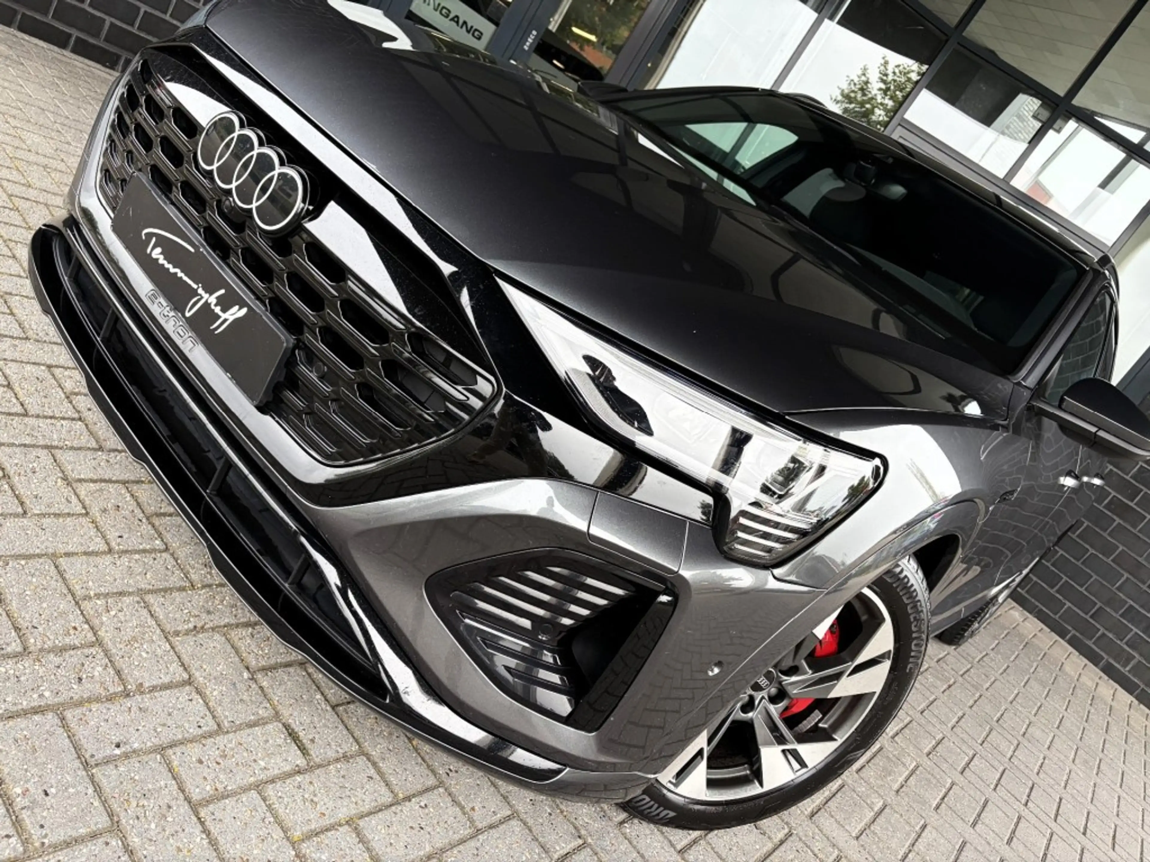Audi Q8 e-tron 50 QUATTRO S 95 KWH - S-LINE - PANO - TREKH. - ORG — photo 6