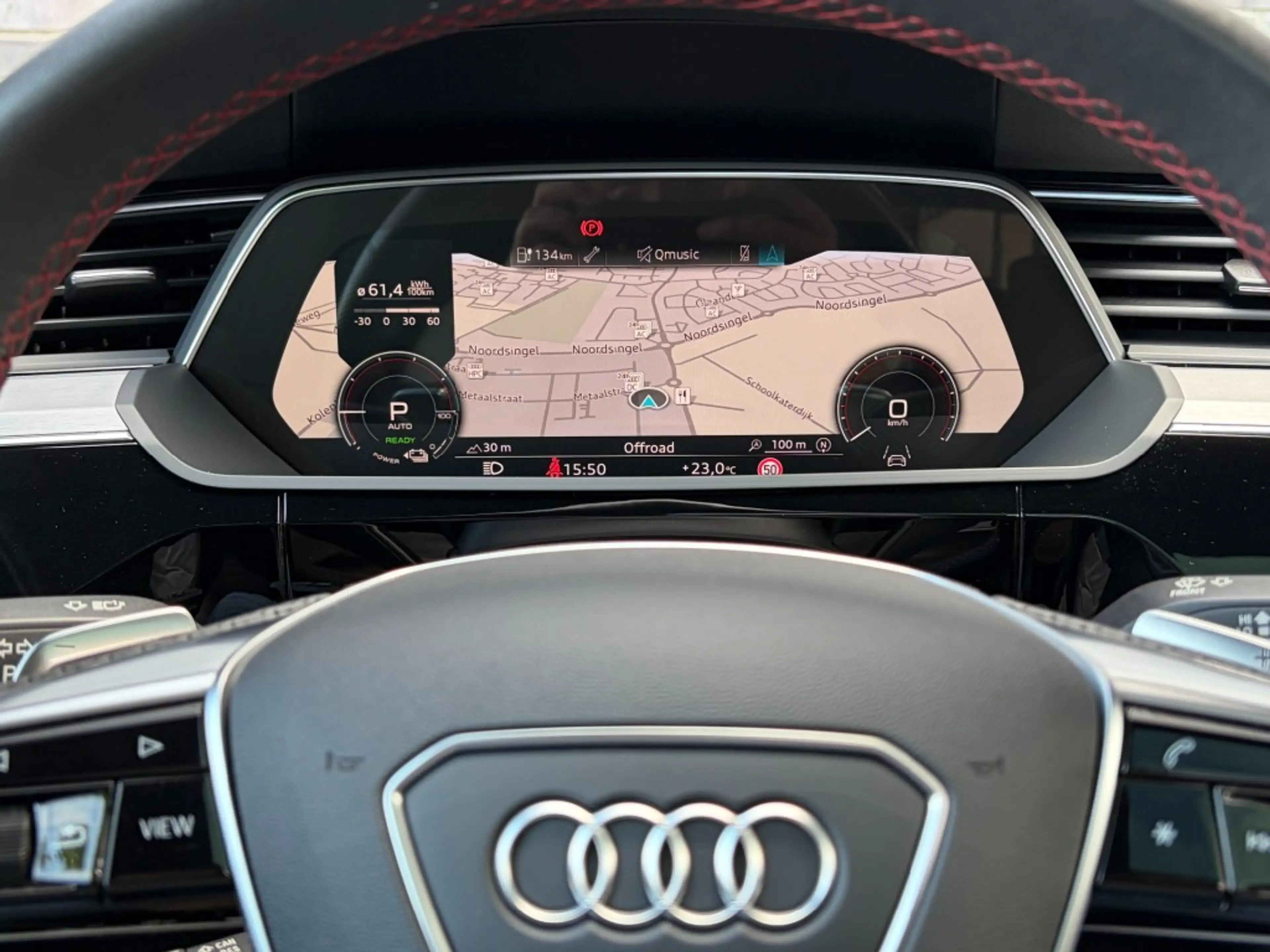 Audi Q8 e-tron 50 QUATTRO S 95 KWH - S-LINE - PANO - TREKH. - ORG — photo 13