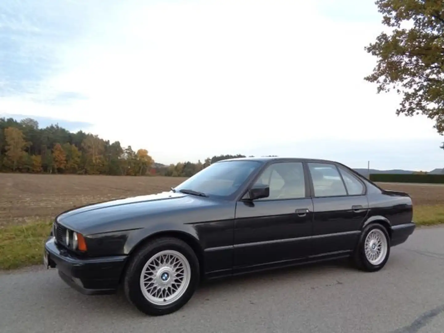 BMW 535 i Limousine *LEDER*SCHIEBEDACH*LPG-FLÜSSIGGAS* Schwarz - 1
