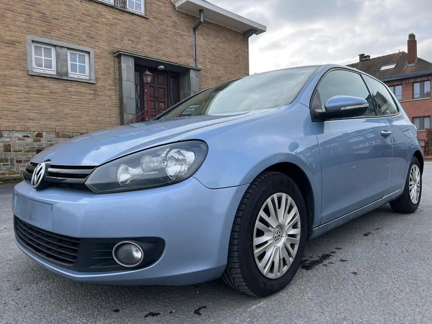 Volkswagen Golf 1.6 CR TDi BlueMotion DPF Bleu - 1