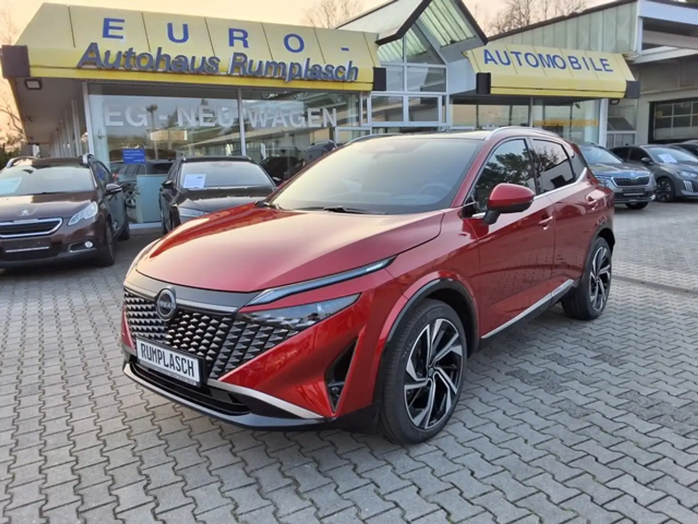 Nissan Qashqai 1,3 DIG-Tekna+ MHEV Aut.stufenlos Navi Kamera DAB Rot - 1