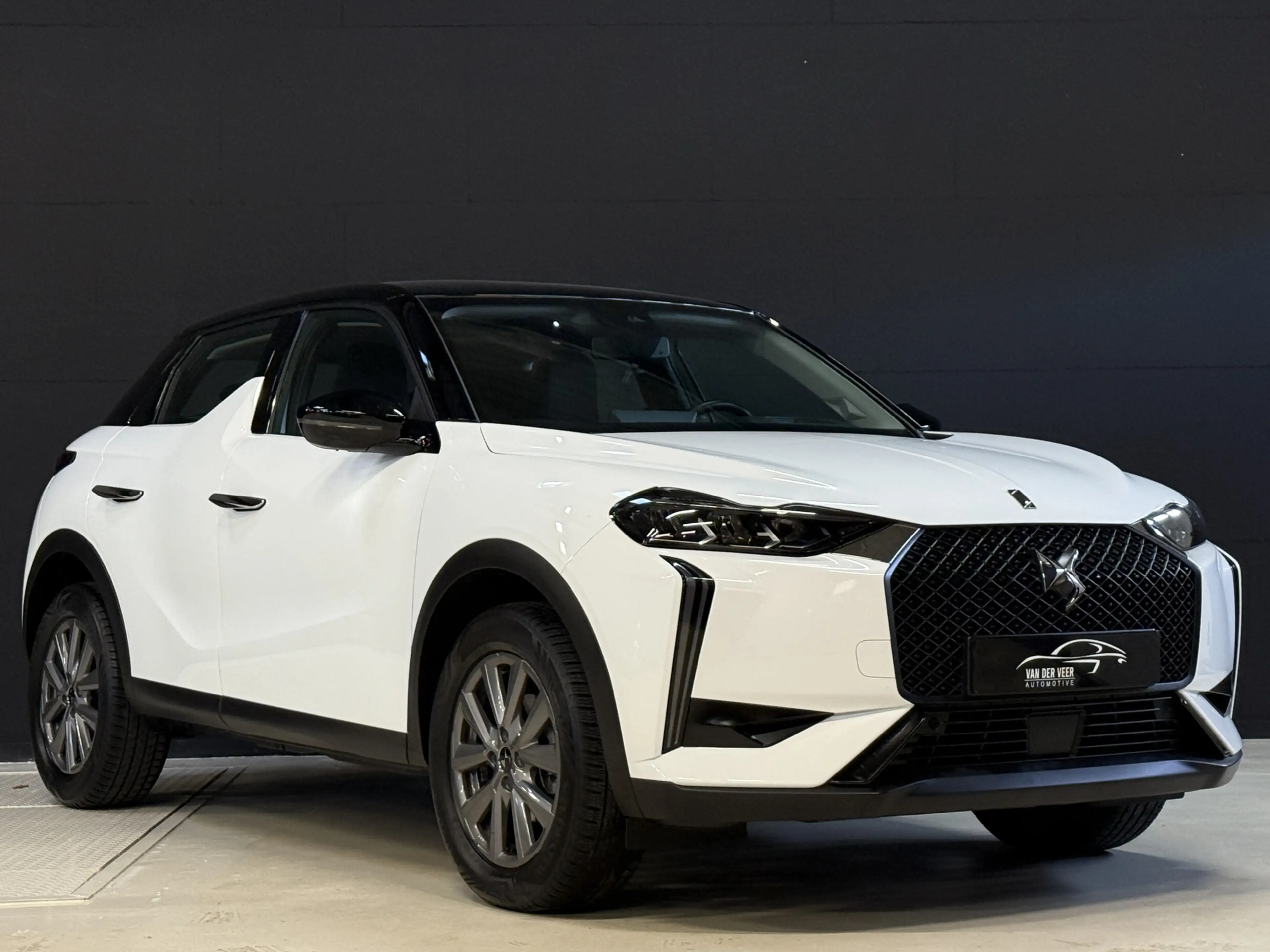 DS Automobiles DS 3 1.2 PureTech Bastille | DAB+ | Apple Carplay | Hea — photo 5