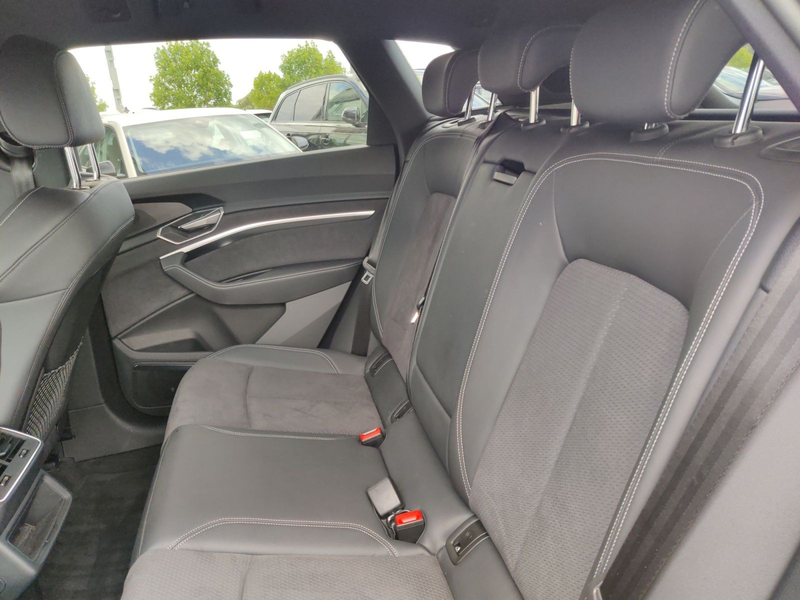 Audi Q8 e-tron Q8 55 quattro S-Line, Ambiente Plus, B&O, Head-U — photo 13