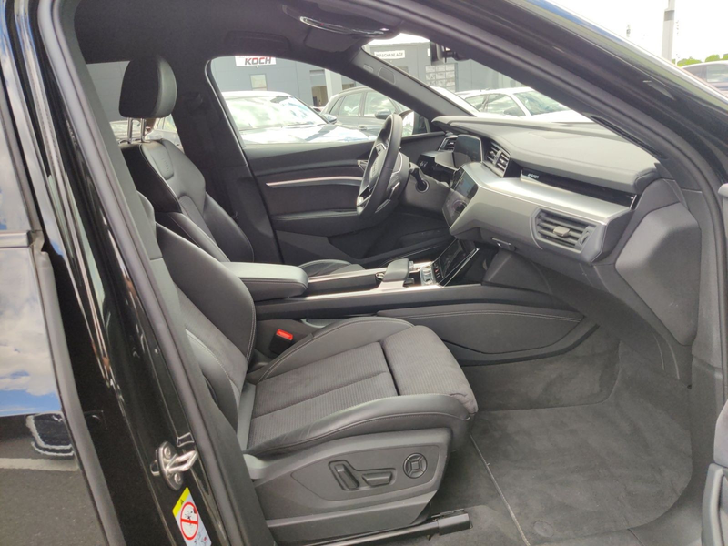 Audi Q8 e-tron Q8 55 quattro S-Line, Ambiente Plus, B&O, Head-U — photo 15