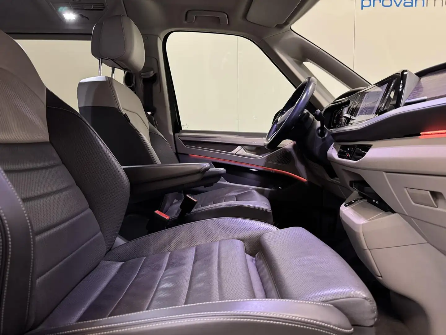 Volkswagen T7 Multivan 1.4 e Plug In Hybrid Highline - 6 pl - Topstaat! Zwart - 2