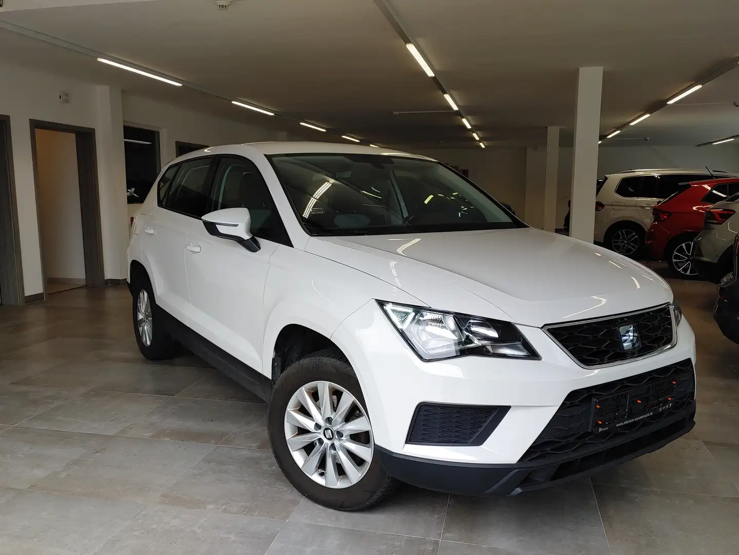 SEAT Ateca 1.0 TSI Reference Klima/16"/Bluetooth Blanc - 2