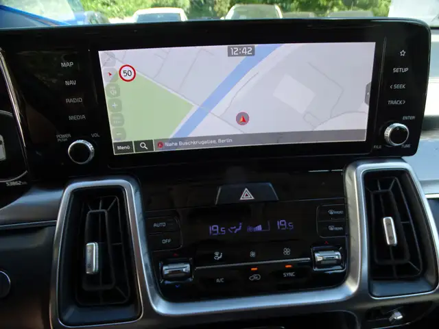 Kia Sorento view 14
