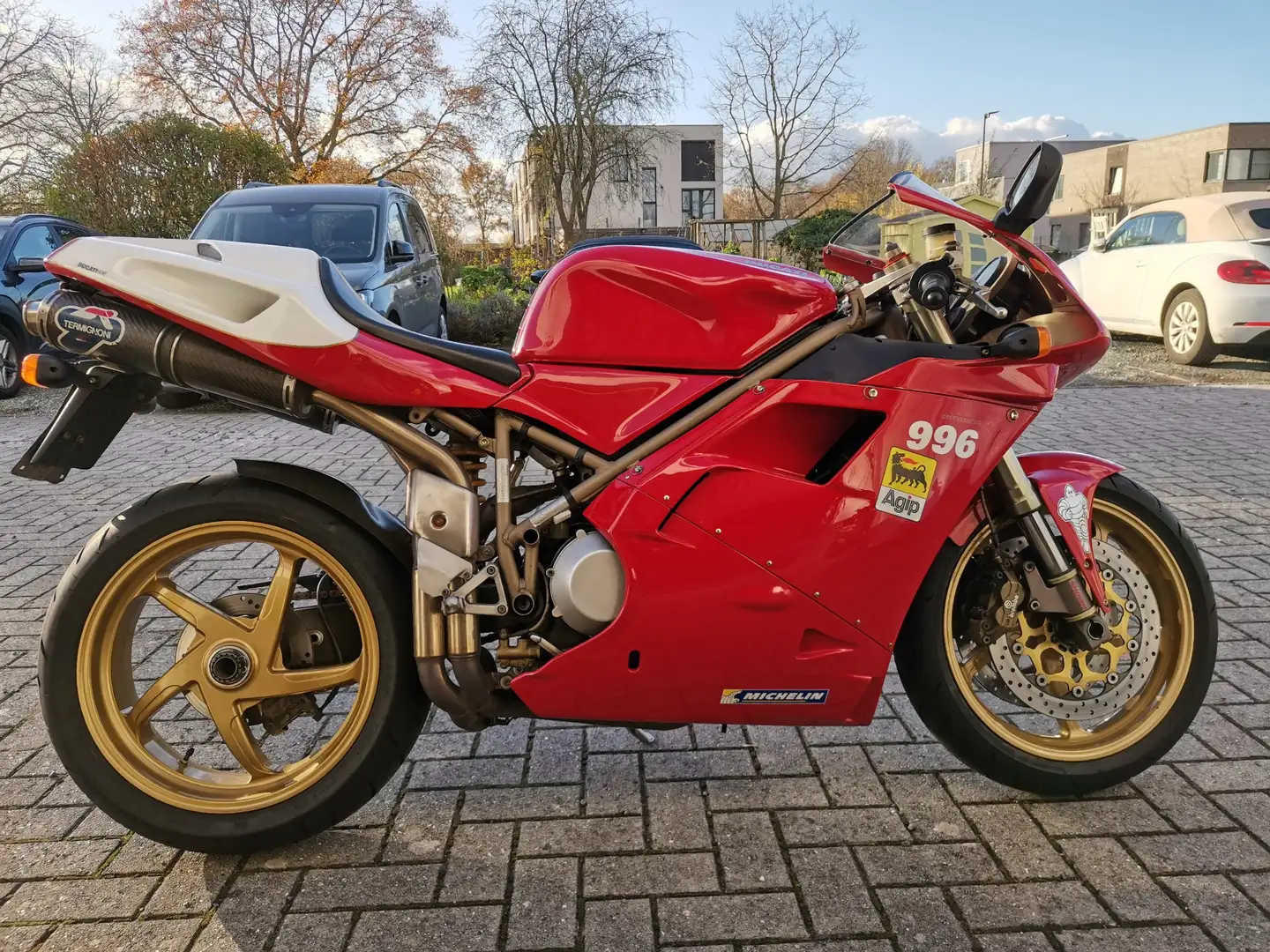 Ducati 996 Red - 1