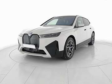 xDrive40 Pacchetto Sportivo