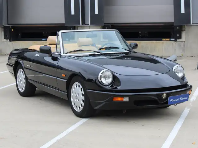 Alfa Romeo Spider 2.0