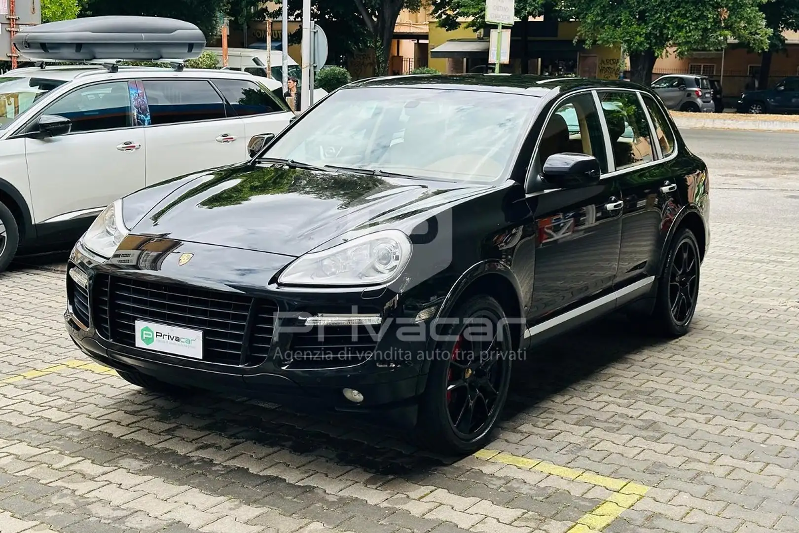 Porsche Cayenne Cayenne 4.8 Turbo Schwarz - 1