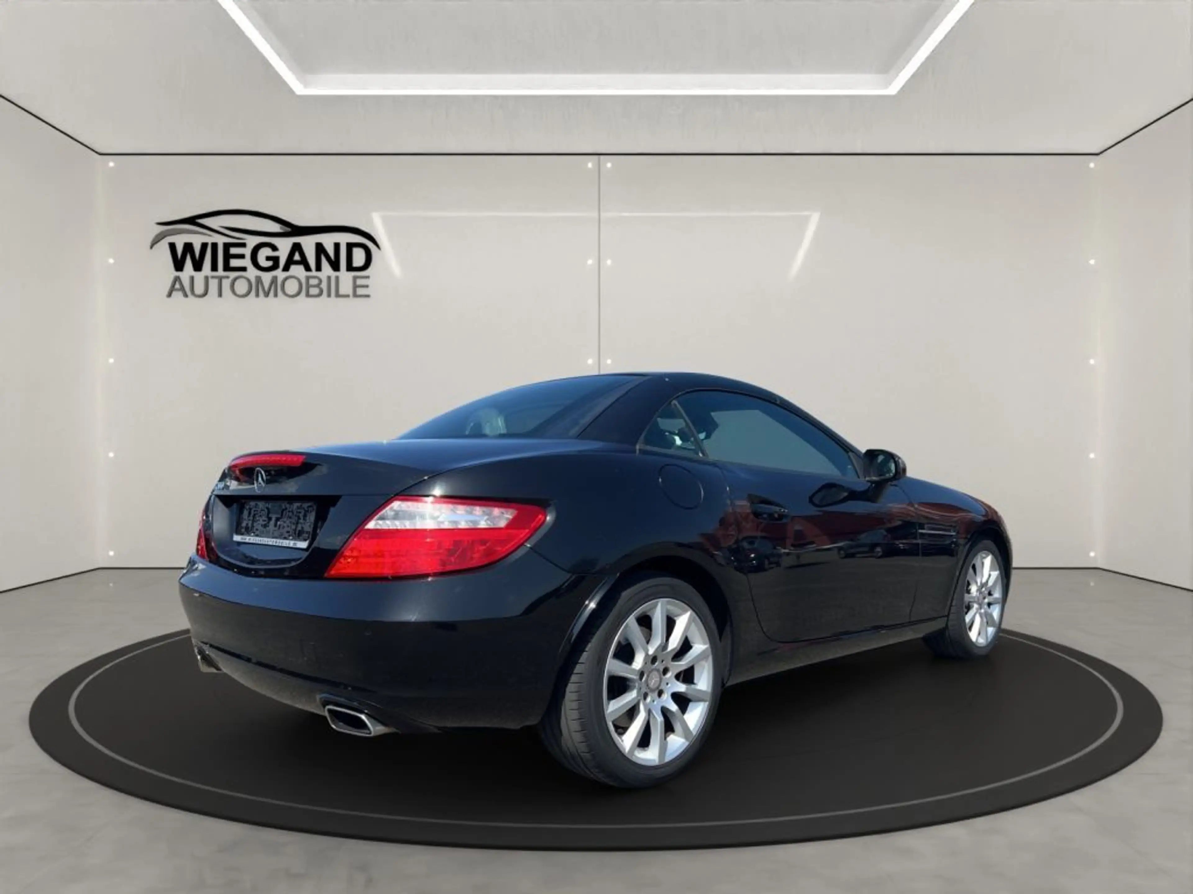 Mercedes-Benz SLK 200 (BlueEFFICIENCY) 7G-TRONIC+LEDER+NAVI+SH — photo 5
