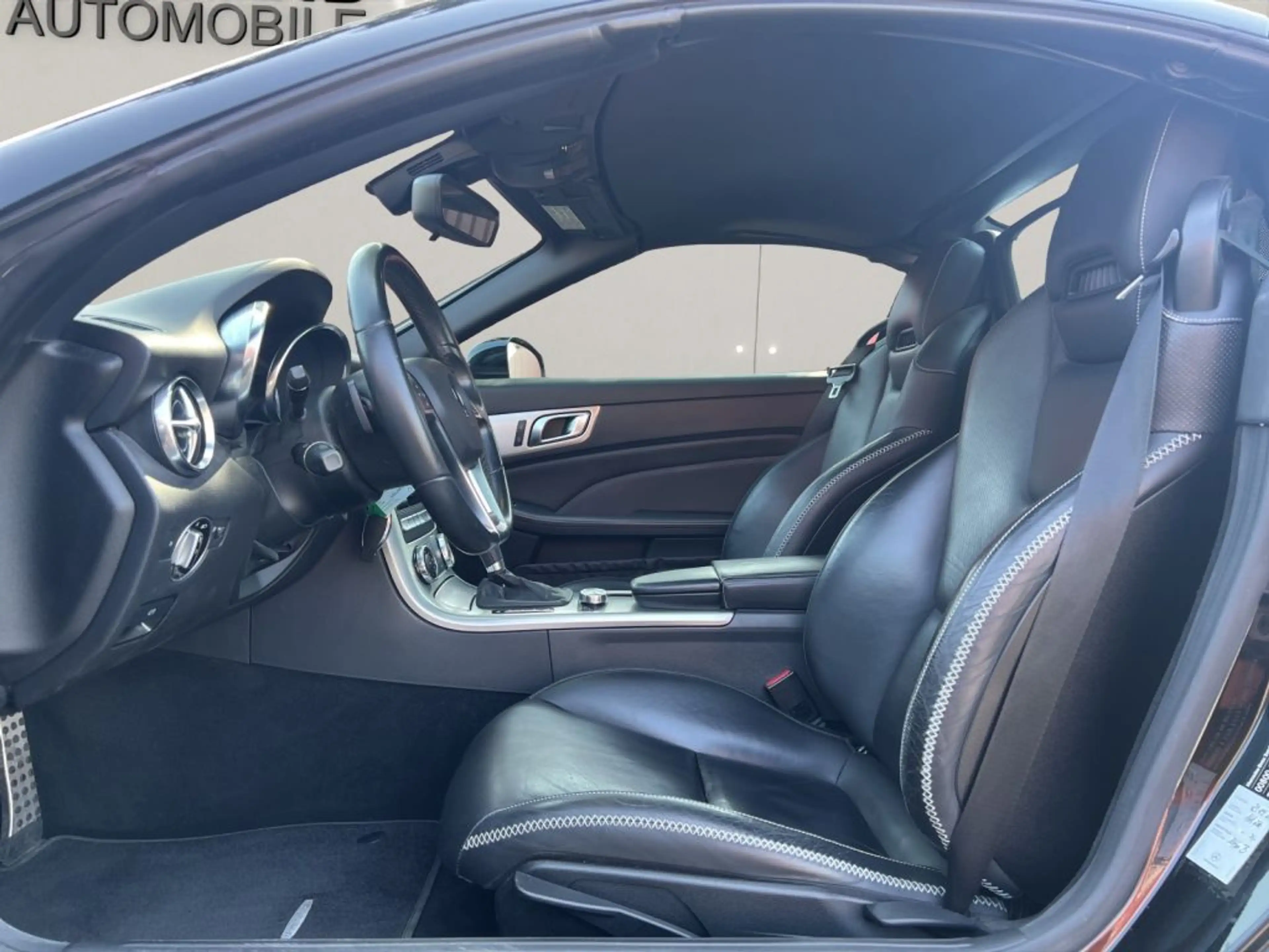Mercedes-Benz SLK 200 (BlueEFFICIENCY) 7G-TRONIC+LEDER+NAVI+SH — photo 15