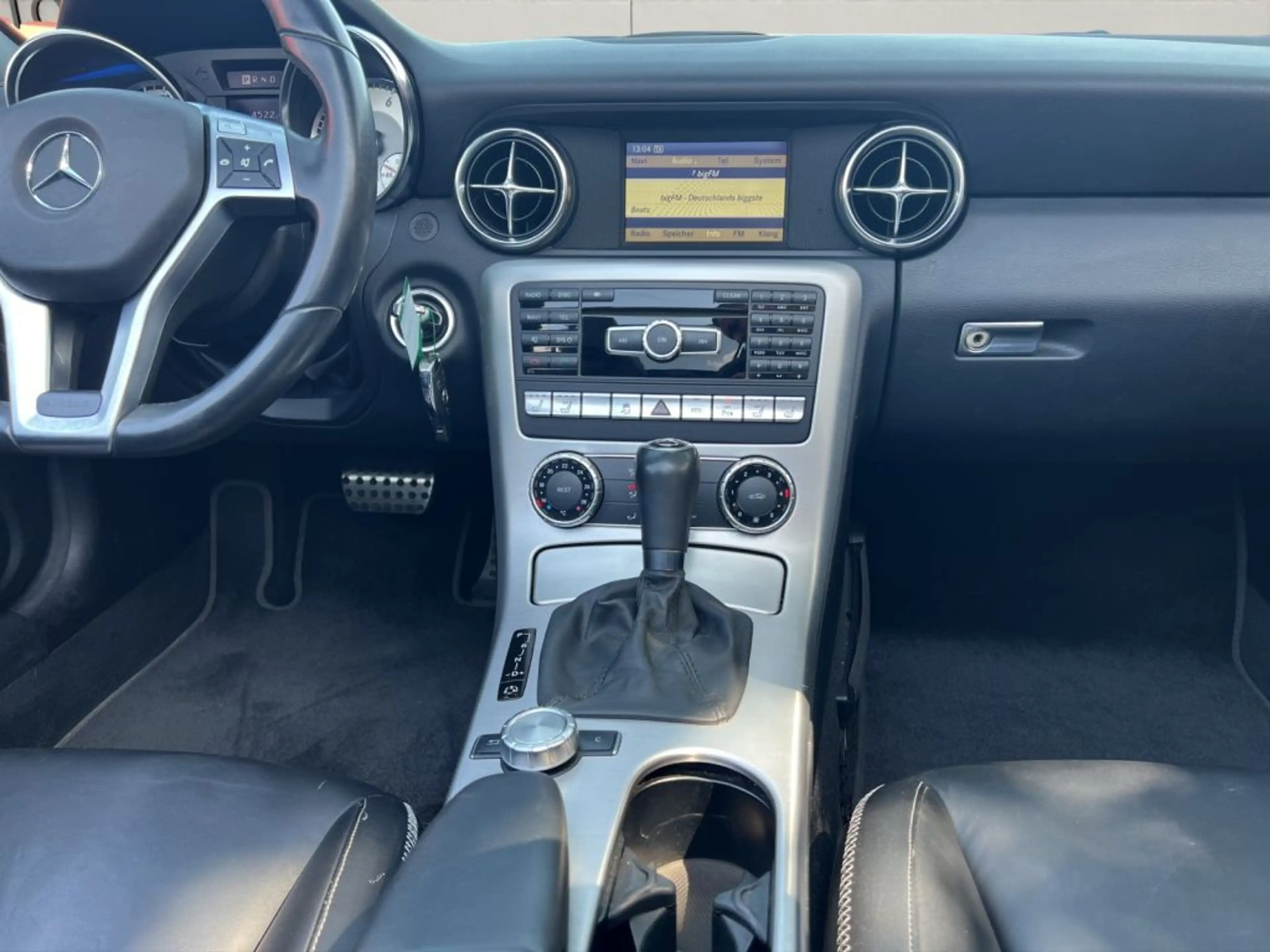 Mercedes-Benz SLK 200 (BlueEFFICIENCY) 7G-TRONIC+LEDER+NAVI+SH — photo 11