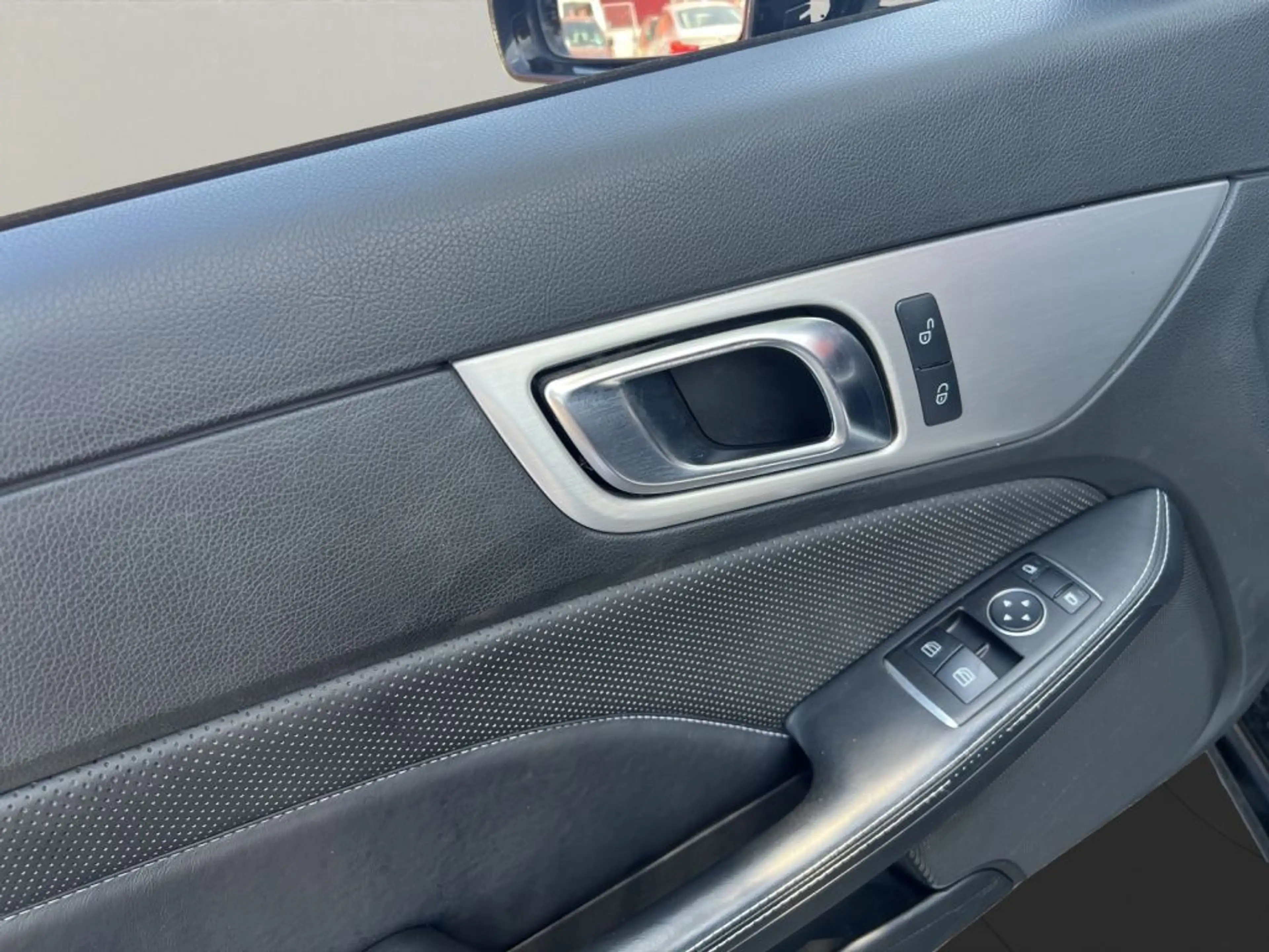 Mercedes-Benz SLK 200 (BlueEFFICIENCY) 7G-TRONIC+LEDER+NAVI+SH — photo 9