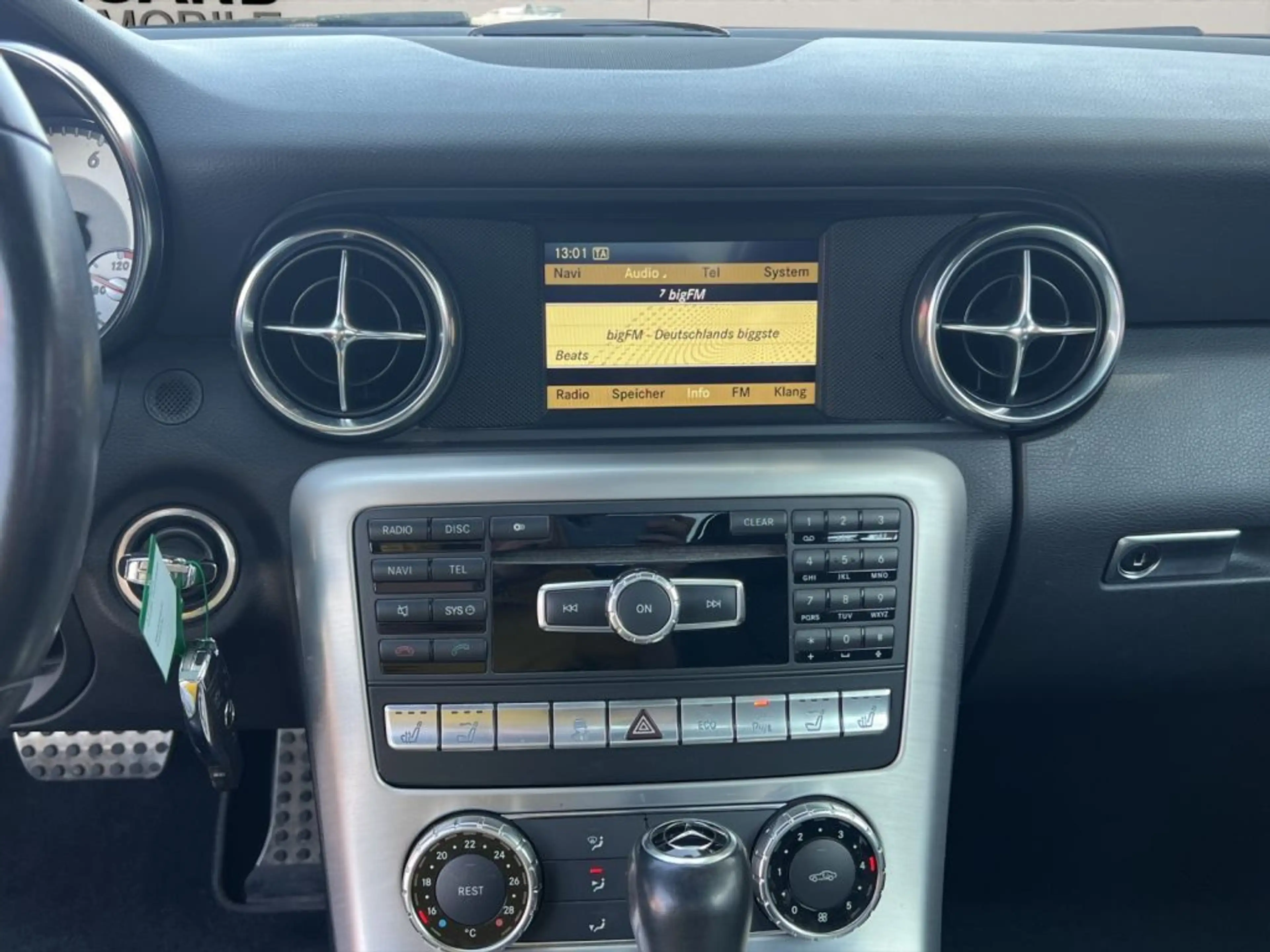 Mercedes-Benz SLK 200 (BlueEFFICIENCY) 7G-TRONIC+LEDER+NAVI+SH — photo 14