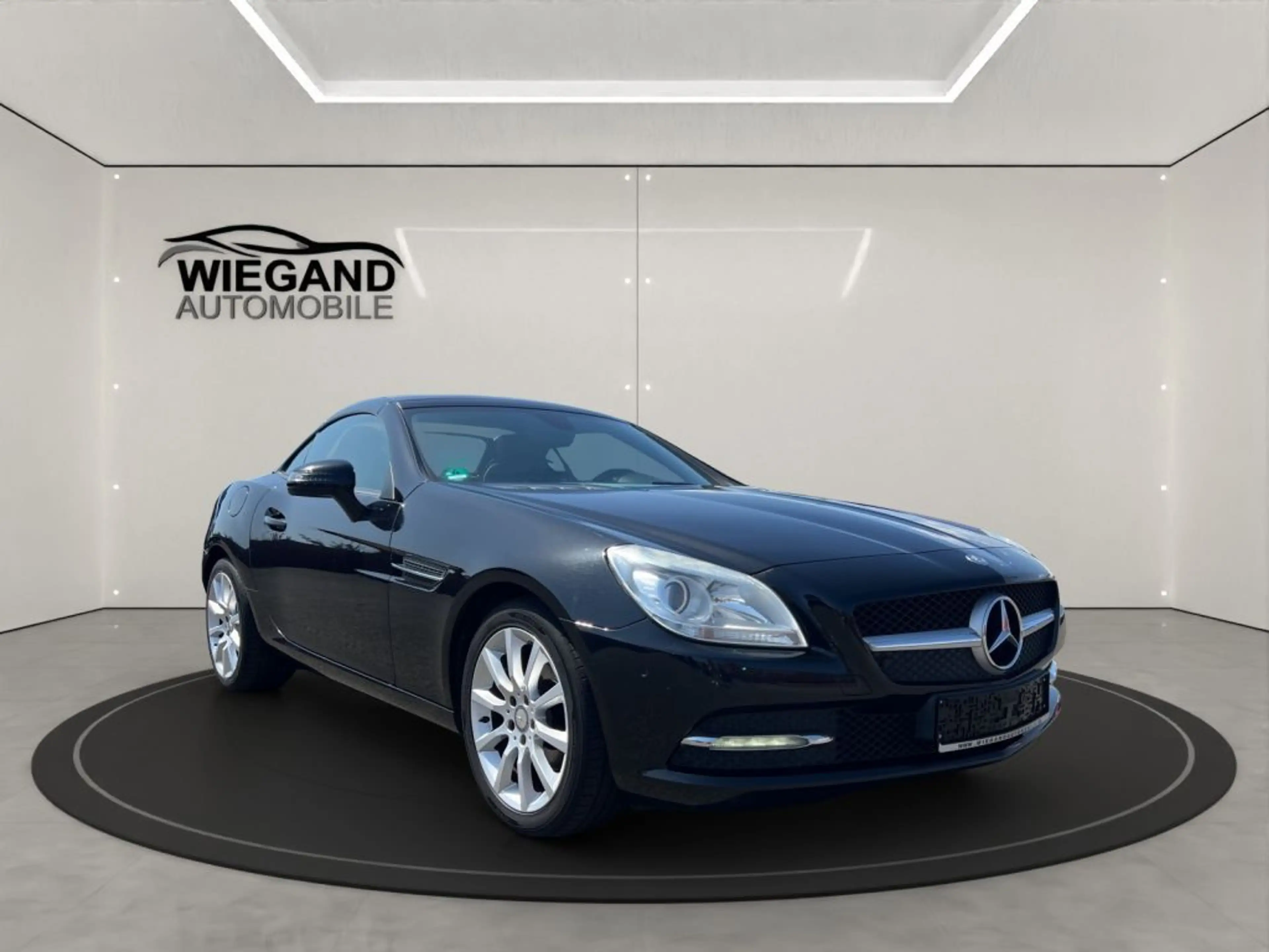 Mercedes-Benz SLK 200 (BlueEFFICIENCY) 7G-TRONIC+LEDER+NAVI+SH — photo 7