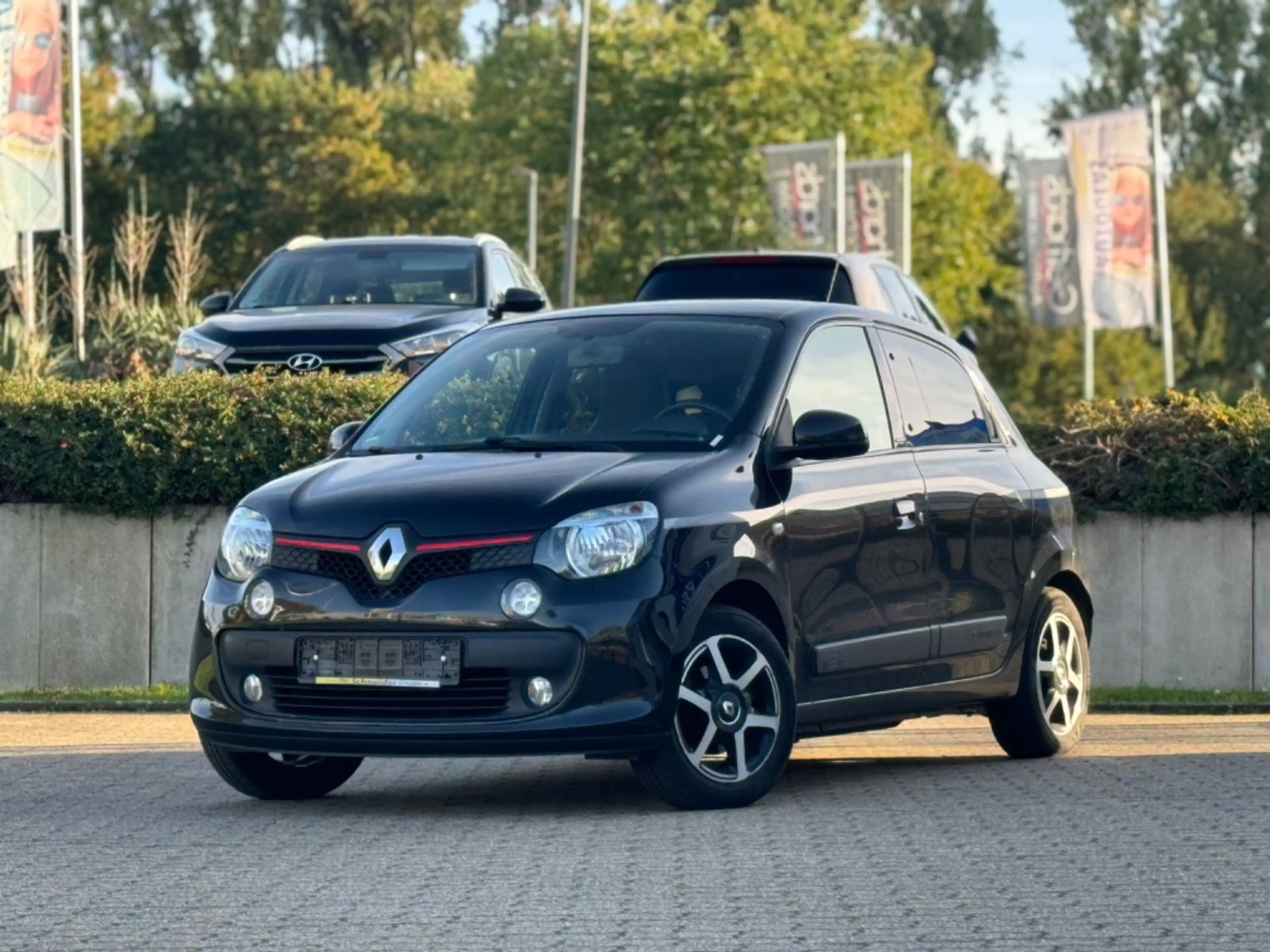 Renault Twingo Limited*AUTOM*KLIMA*PDC*BT*SHZ*SPORT*TÜV*