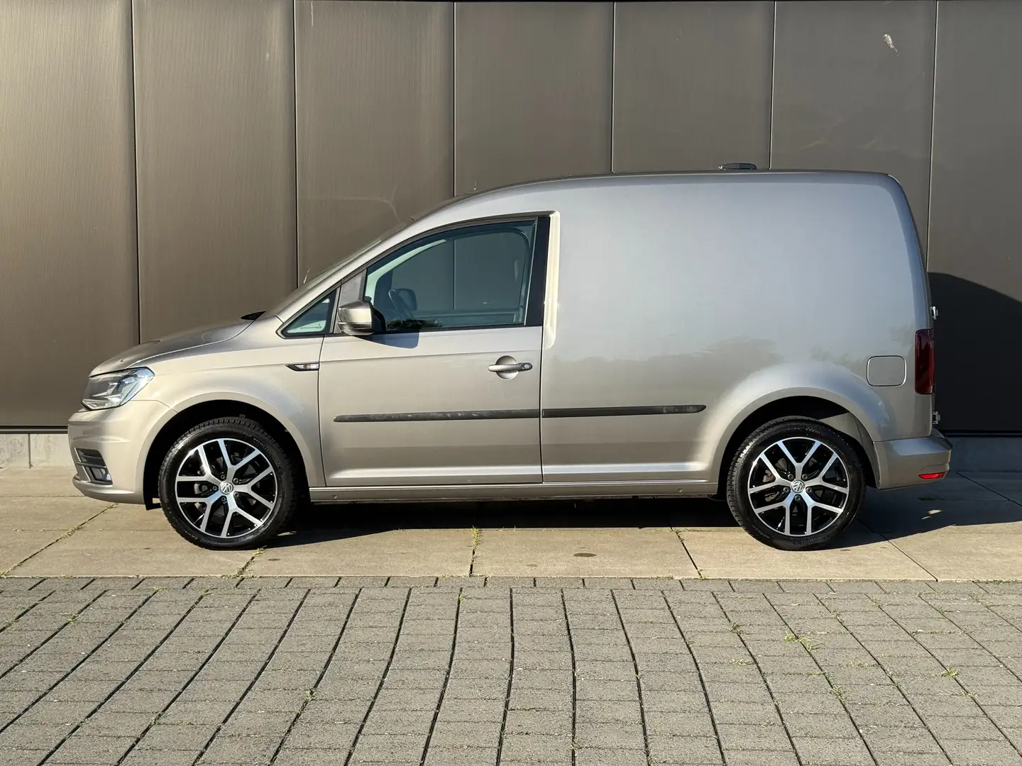 Volkswagen Caddy 2.0 TDI 102PK DSG Ladderklep Exclusive LEDER LED Szary - 2