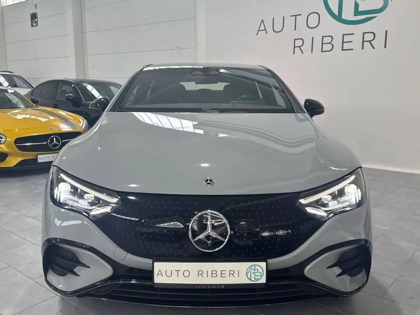 Mercedes-Benz EQE 500 4Matic*Burmester*360°*HUD*AHK-Schwenkbar Grau - 2