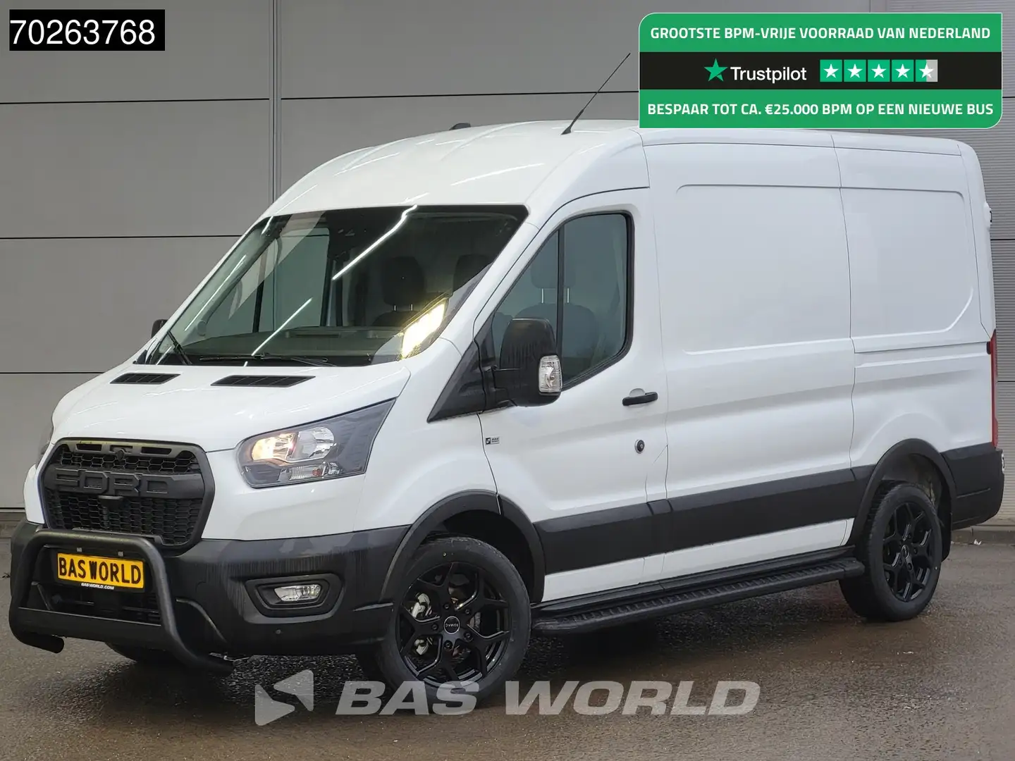 Ford Transit 130pk L2H2 Nieuw! Black Edition Trekhaak Airco Cru Wit - 1