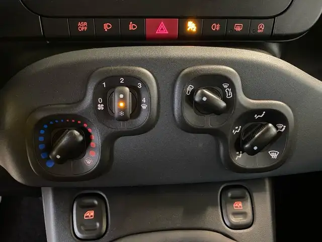 Fiat Panda view 11