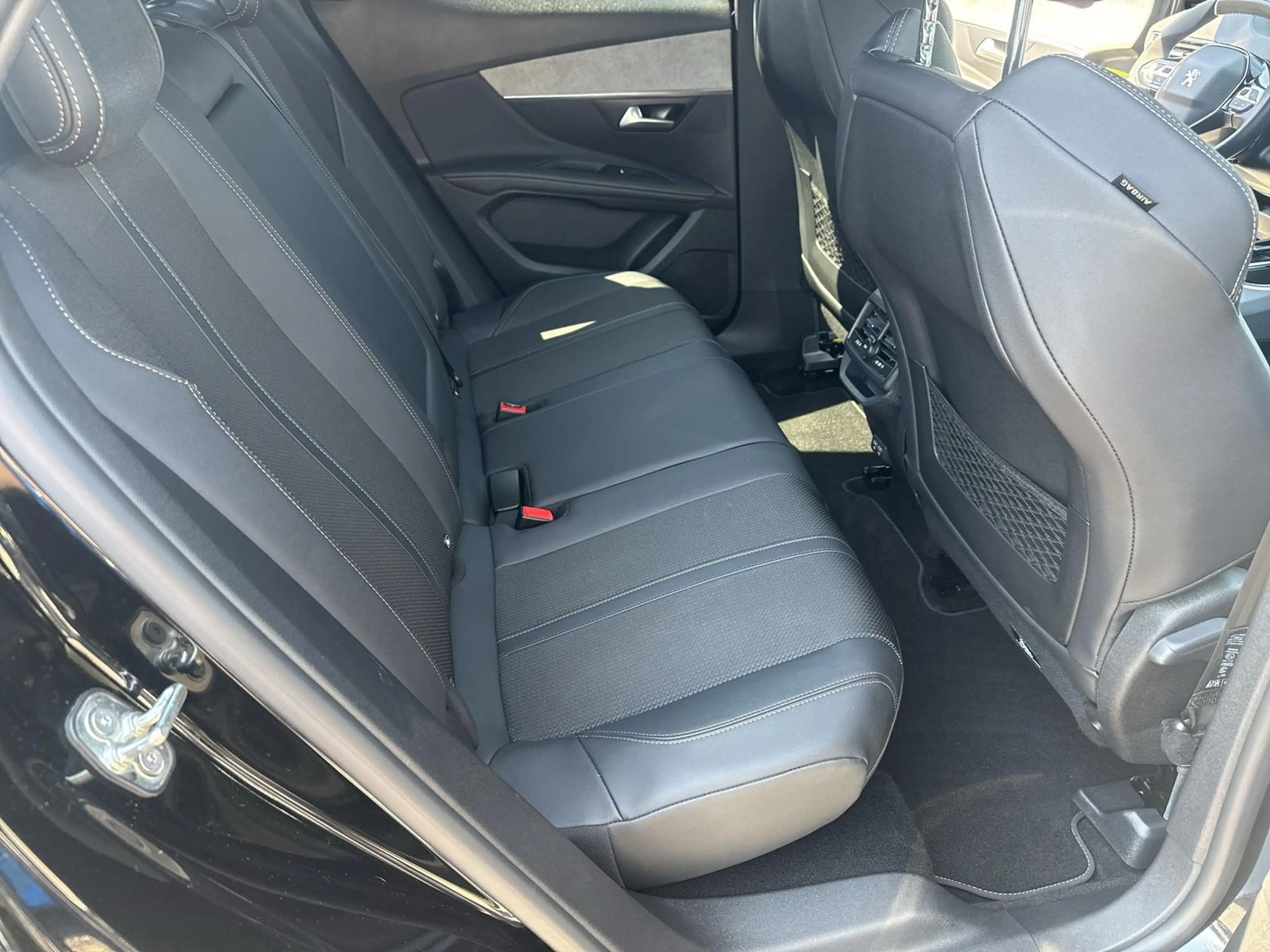 Peugeot 3008 GT Metallic — photo 15