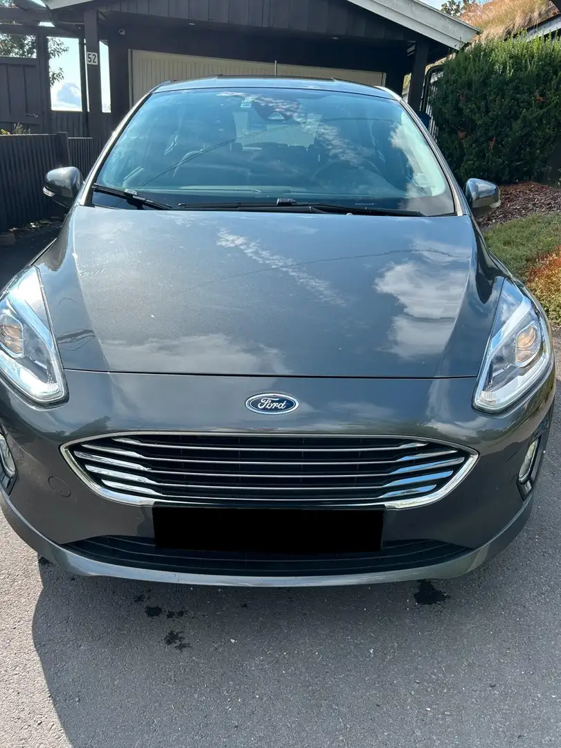 Ford Fiesta Fiesta 1.1 TITANIUM Gris - 2
