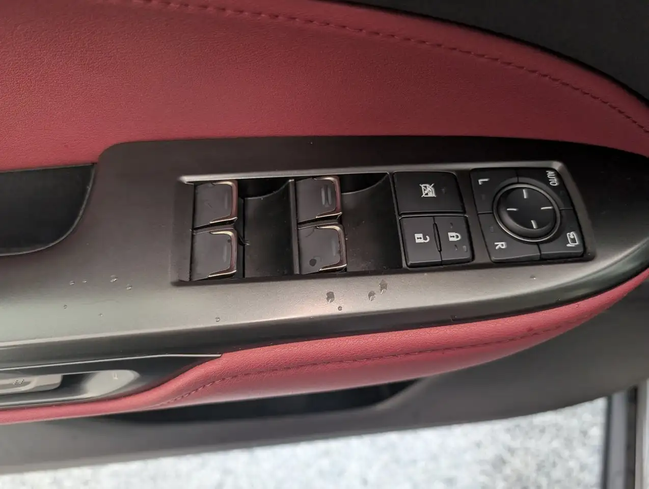 Lexus NX photo Lexus NX