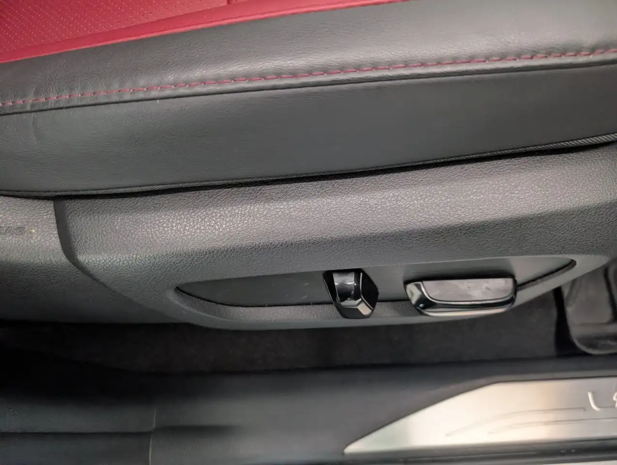 Lexus NX photo Lexus NX
