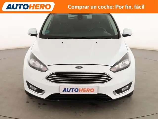 Ford Focus view 9