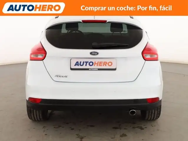Ford Focus view 5