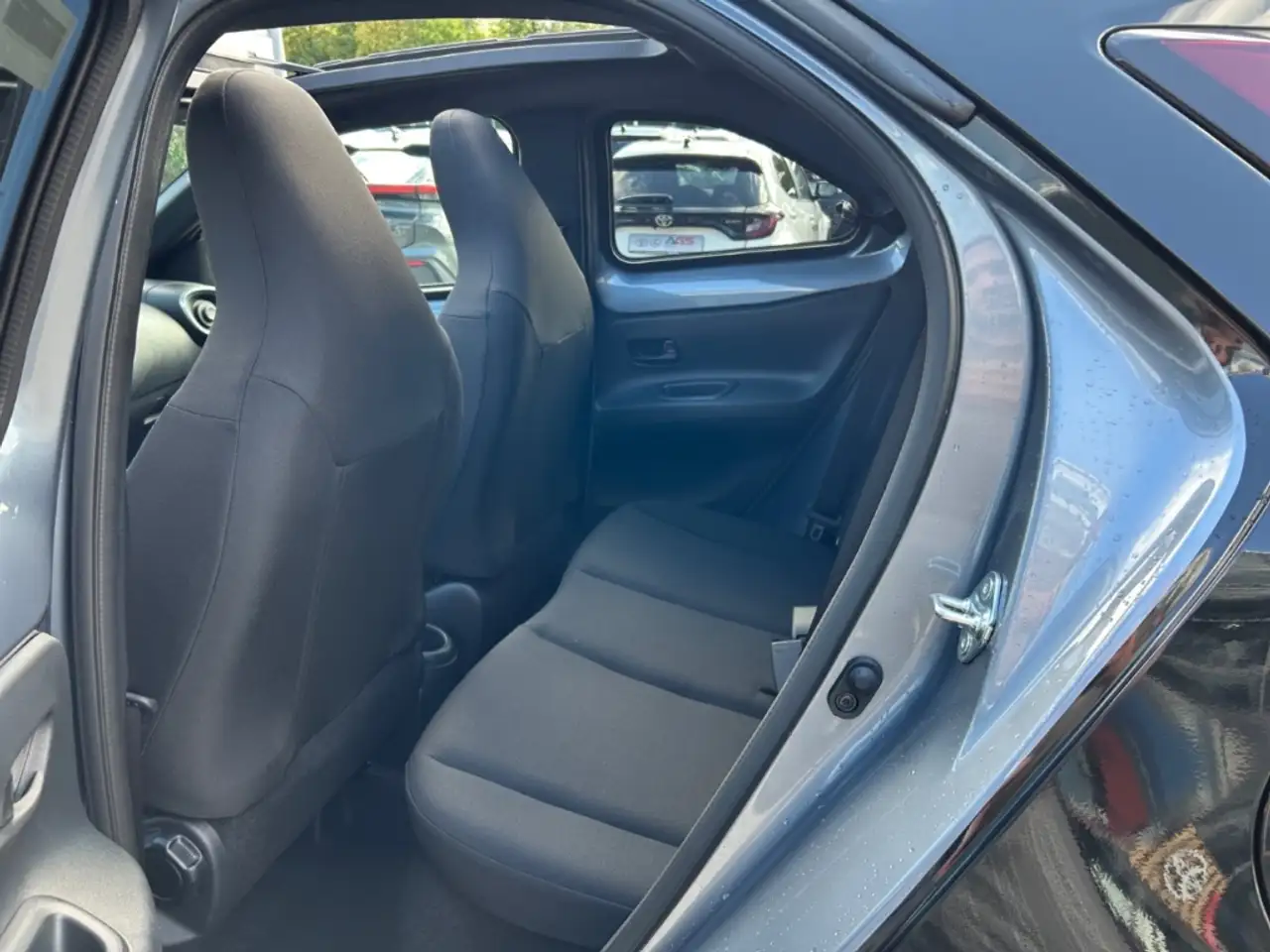 Toyota Aygo X Air Teamplayer 1.0l Faltdach Automatik - Rückfahrk 13
