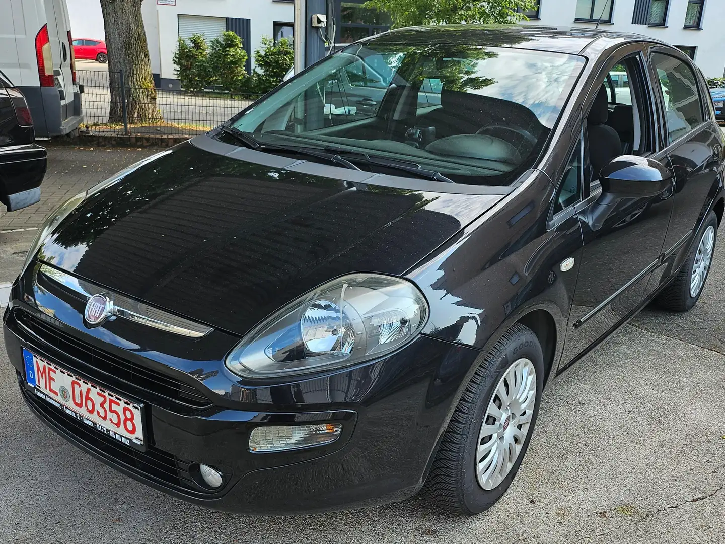 Fiat Punto MyLife Fekete - 1