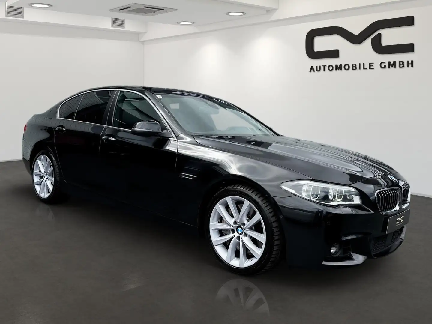 BMW 550 i LCI M-Paket/Head-up/Keyless/Schiebe/EHK/TWT/SH Noir - 2