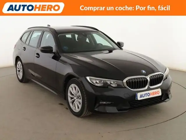 BMW 5 Series view 8