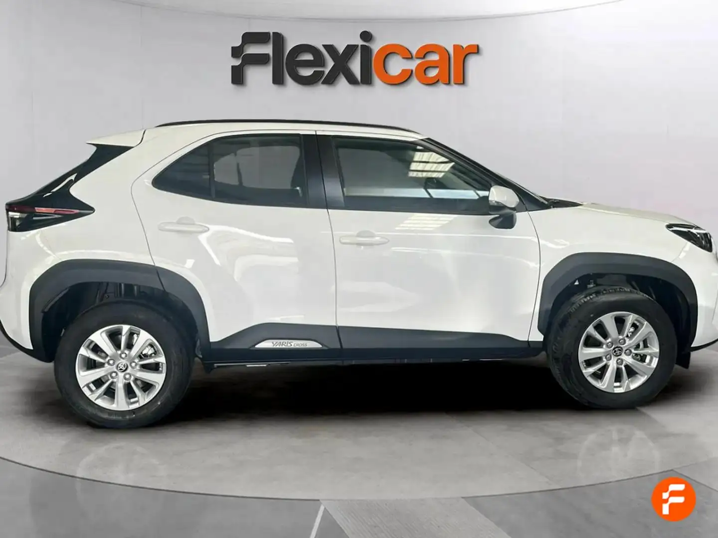 Toyota Yaris Cross 1.5 120H Active Plus Blanco - 2