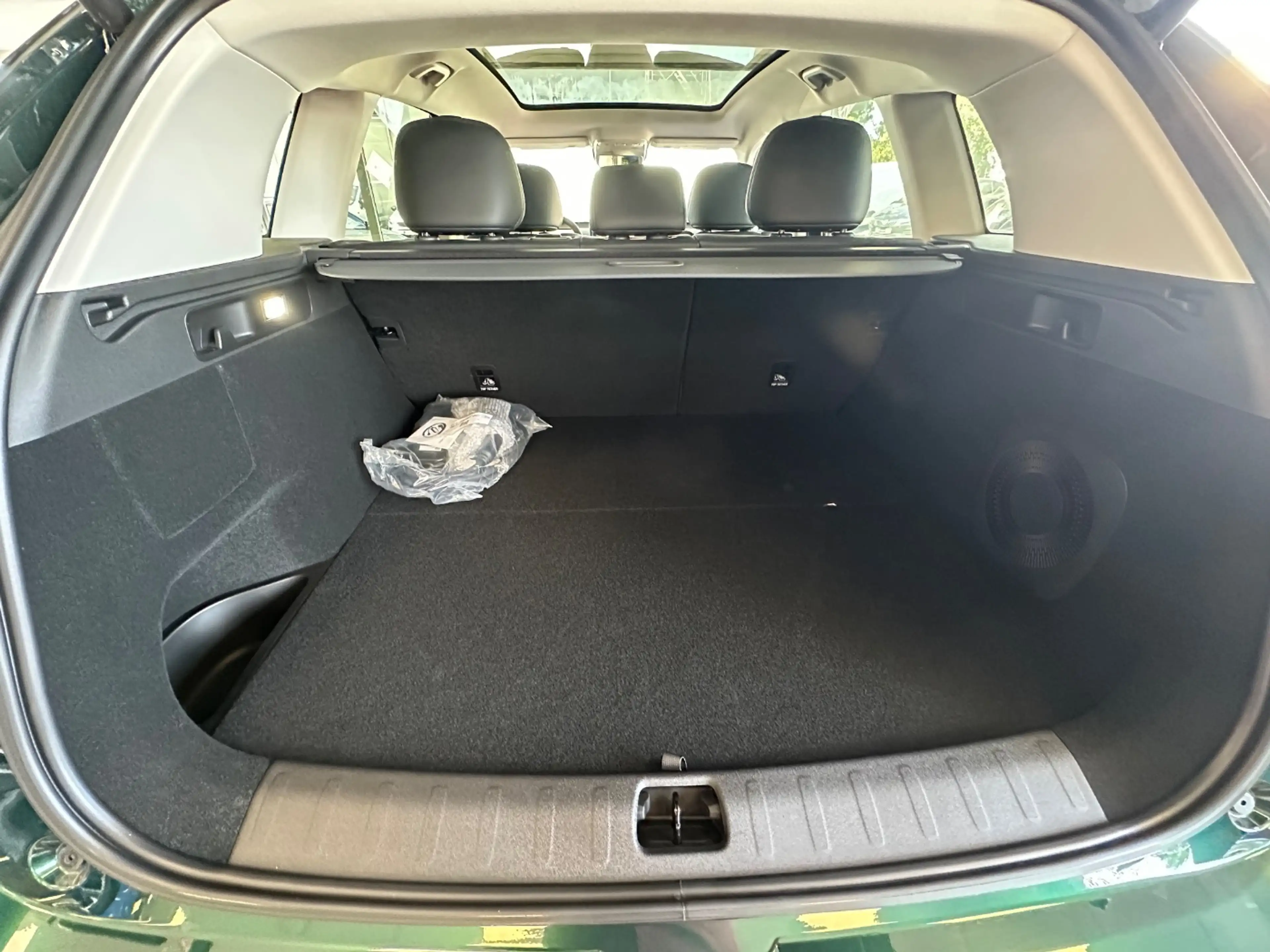 Leapmotor C10 Hybrid REEV RWD 974KM Reichweite — photo 9