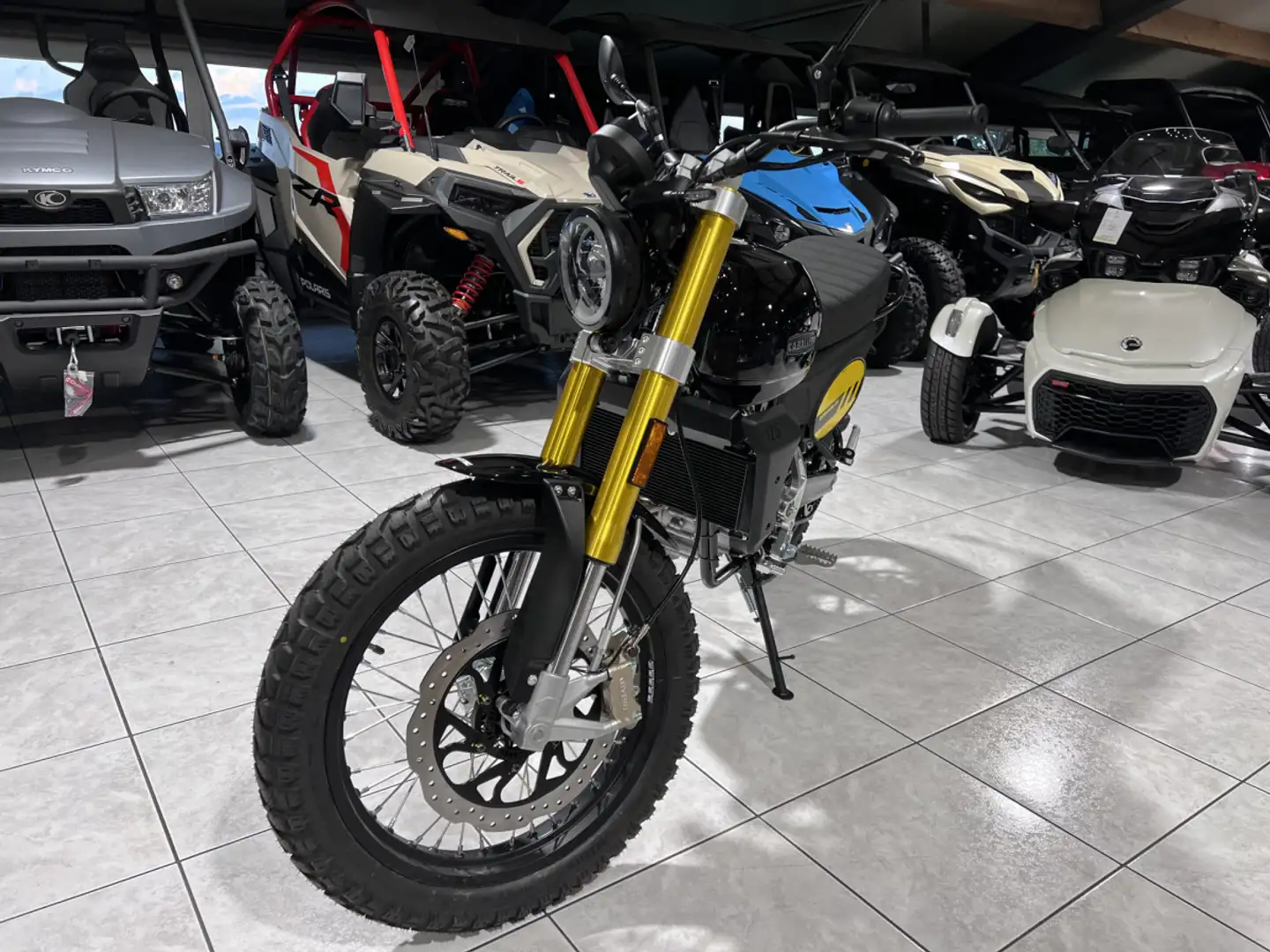 Fantic Caballero 125 Scrambler Noir - 2