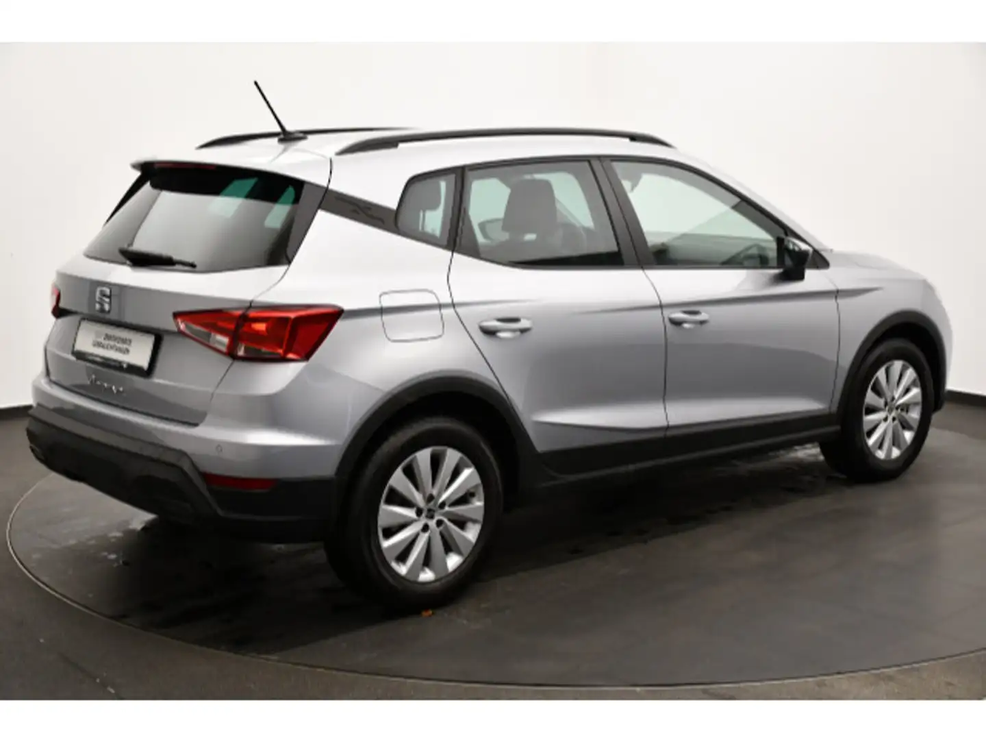 SEAT Arona 1.0 TSI DSG Style NAVI/SITZHZ/LED/PDC Silber - 2