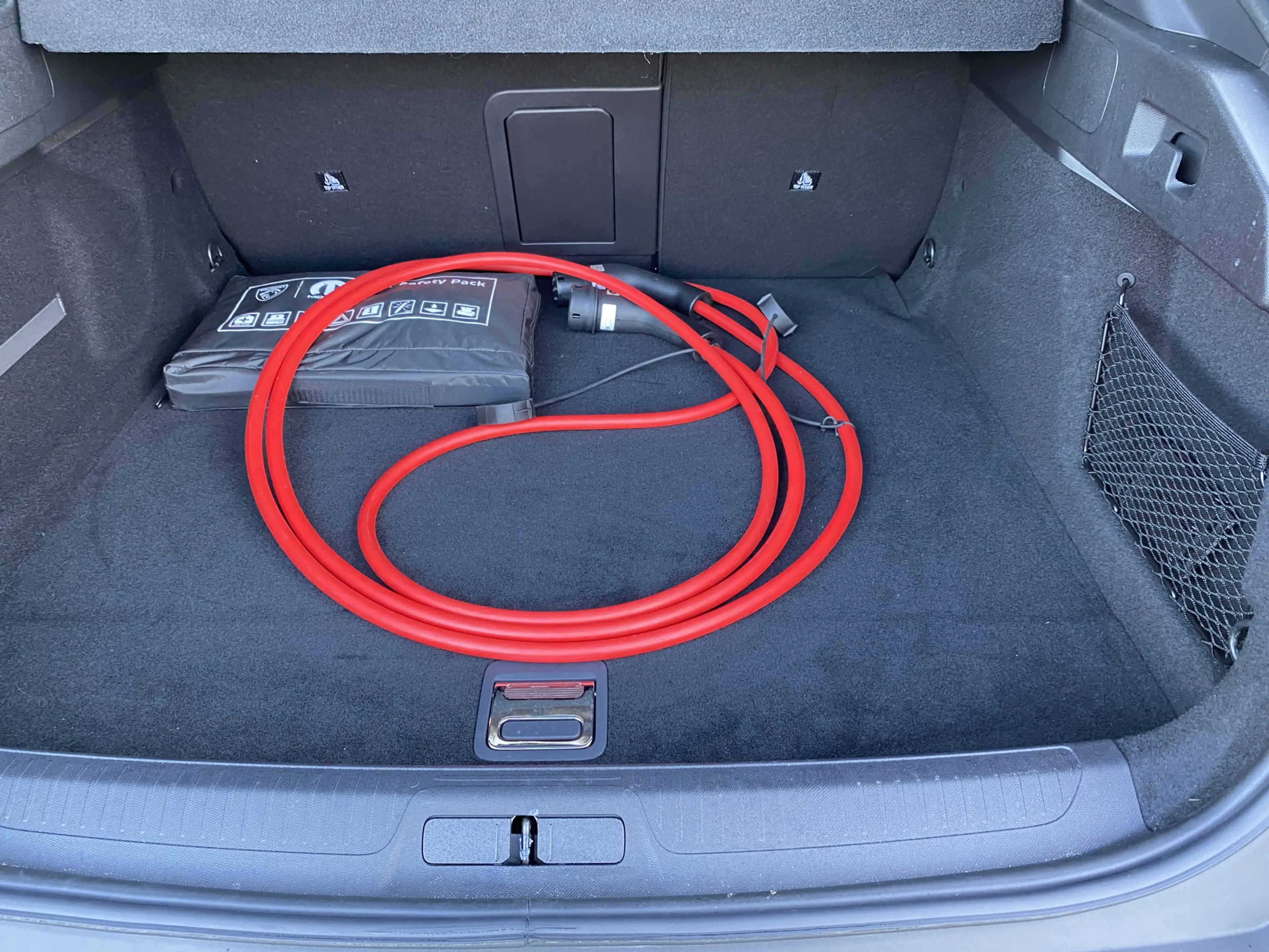 Peugeot 408 e-408 Allure 58 kWh , Bereik 350 km Stoel & Stuurv — photo 35