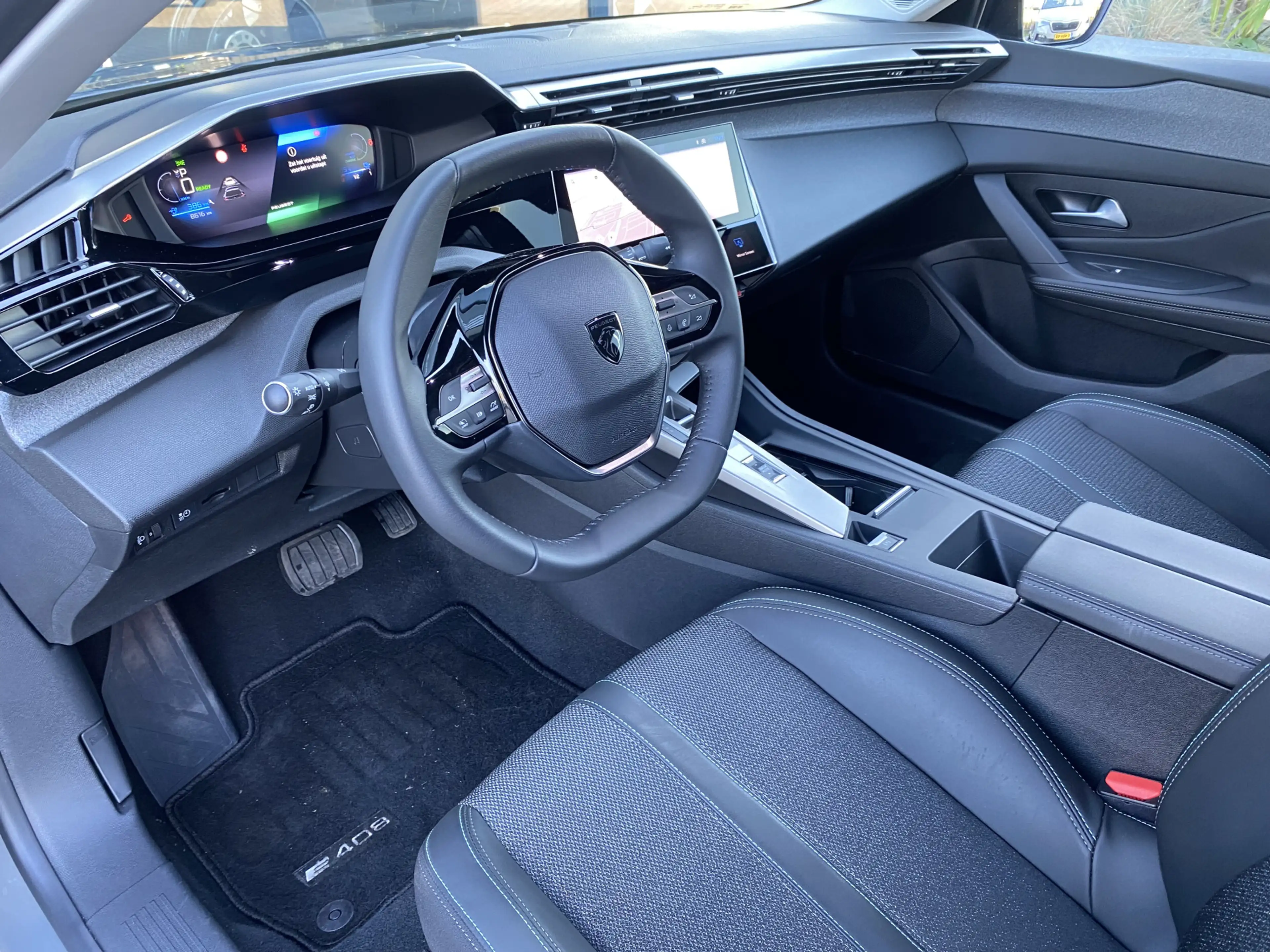 Peugeot 408 e-408 Allure 58 kWh , Bereik 350 km Stoel & Stuurv — photo 13